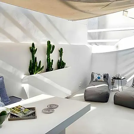 In Mykonos For 2 People
